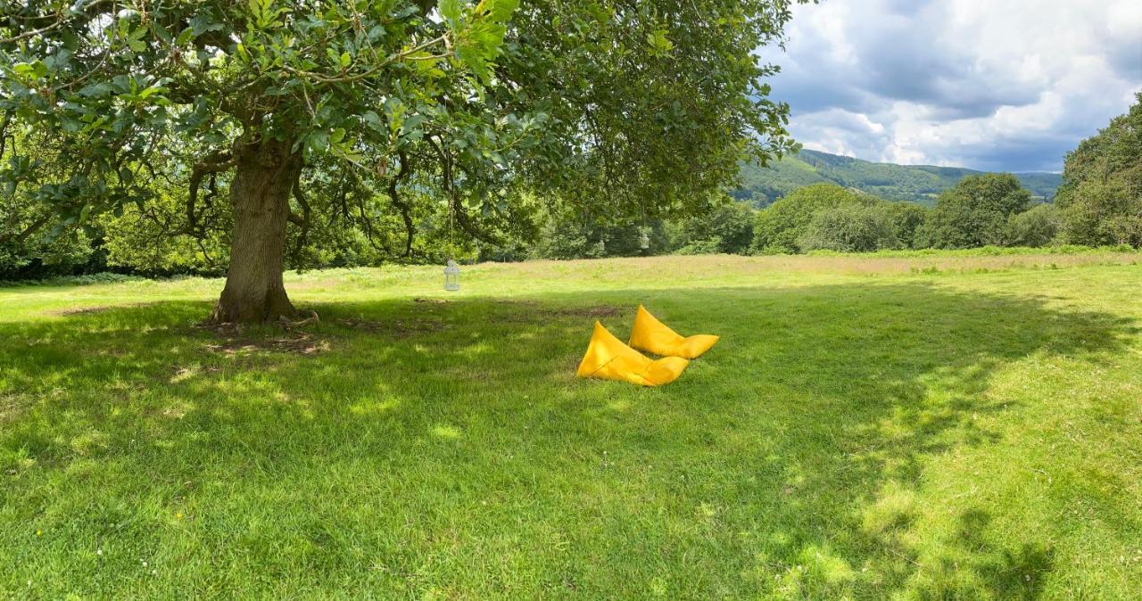 Black Mountains Glamping Hotel Abergavenny Eksteriør billede