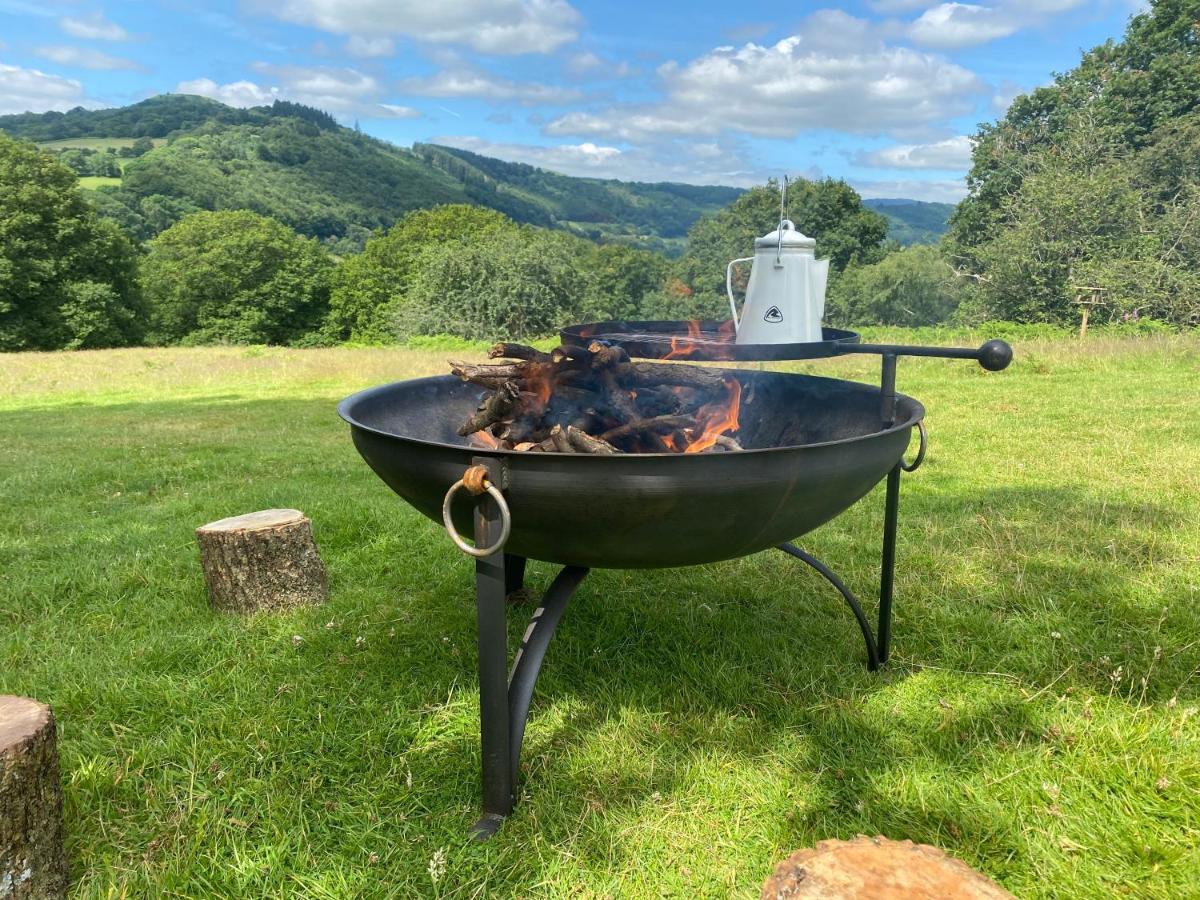 Black Mountains Glamping Hotel Abergavenny Eksteriør billede